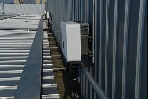 光伏逆變器 從核心設(shè)備到視覺(jué)素材的全景解讀